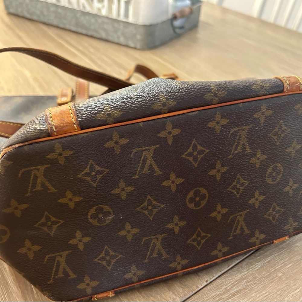Louis Vuitton Brown Monogram Shoulder Bag - Picture 3 of 8